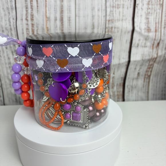 Mystery Treasure 12 oz Jar - Lot 0251 - Picture 5 of 6